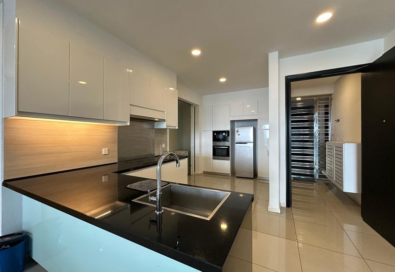 The Shore Hotel & Residences