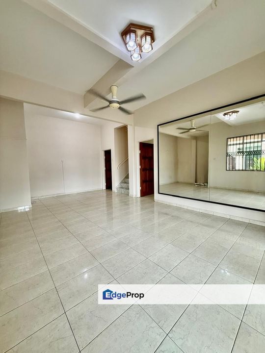 Taman Emas Kluang 2.5 Double Storey Semi D House For Sale , Johor, Kluang