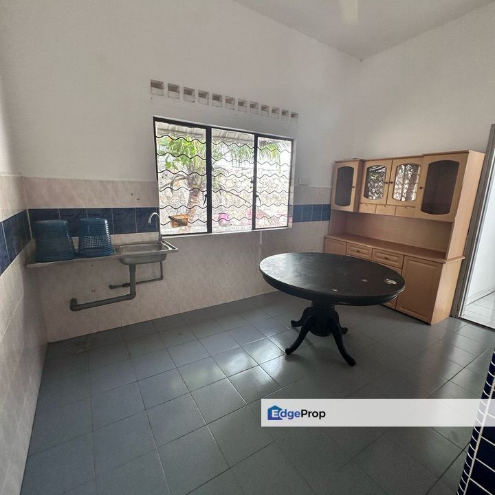 Taman Sunrise Kluang Single Storey Semi D For Rent, Johor, Kluang