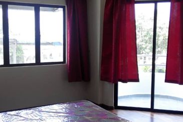 Pasir Mutiara Condominium