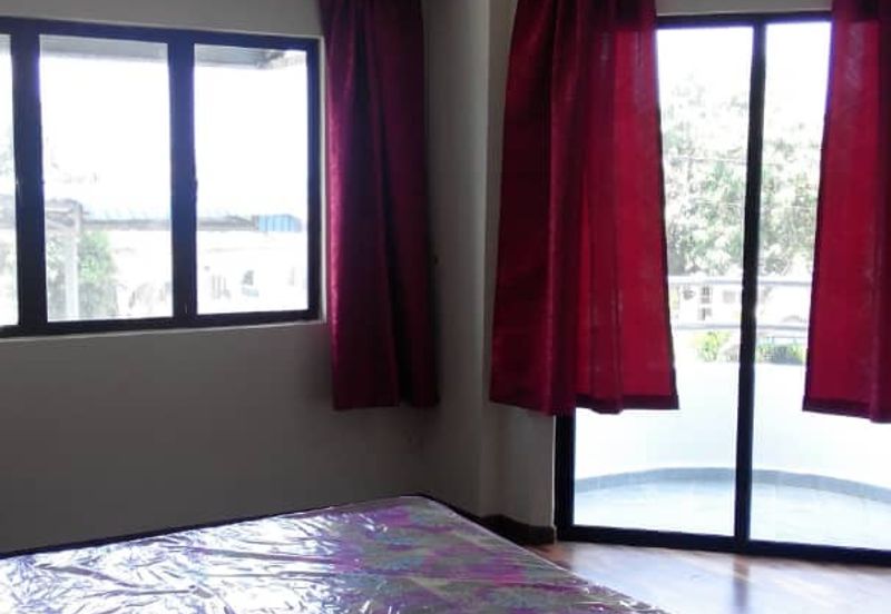 Pasir Mutiara Condominium