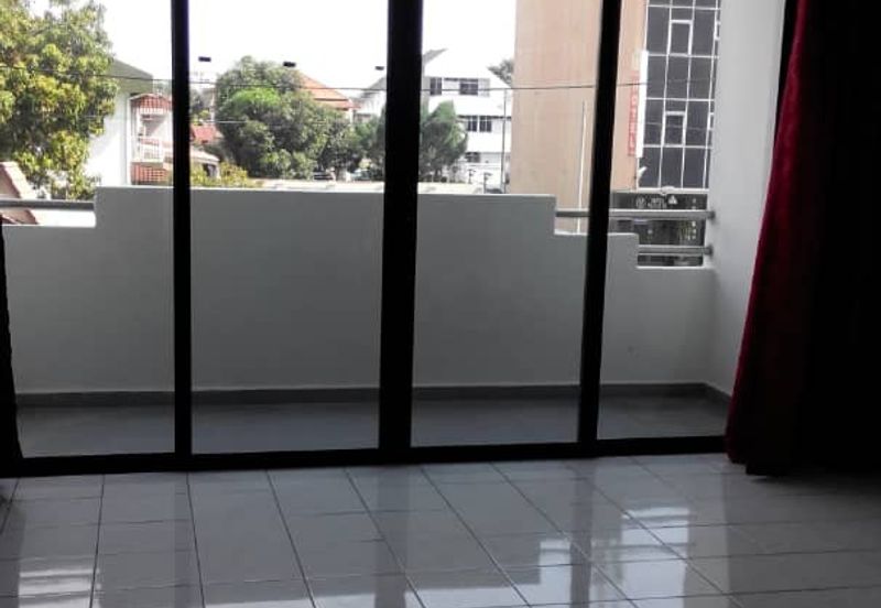 Pasir Mutiara Condominium