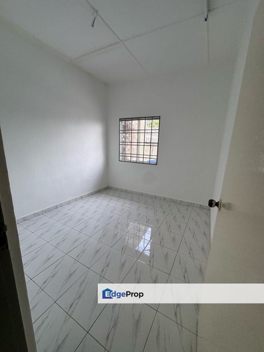 Taman Titiwangsa Johor Double Storey House For Sale, Johor, Kluang