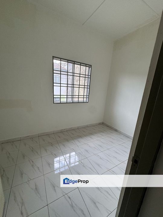 Taman Titiwangsa Johor Double Storey House For Sale, Johor, Kluang