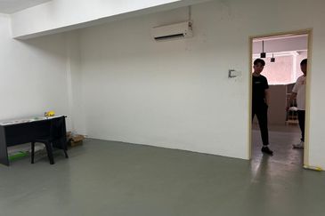 Ayer Keroh Commercial Centre