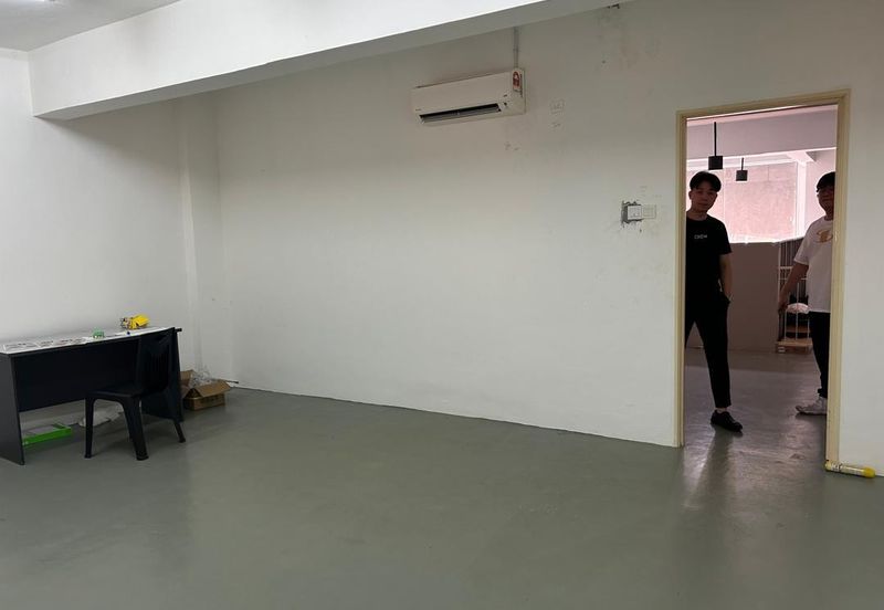 Ayer Keroh Commercial Centre