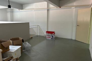 Ayer Keroh Commercial Centre