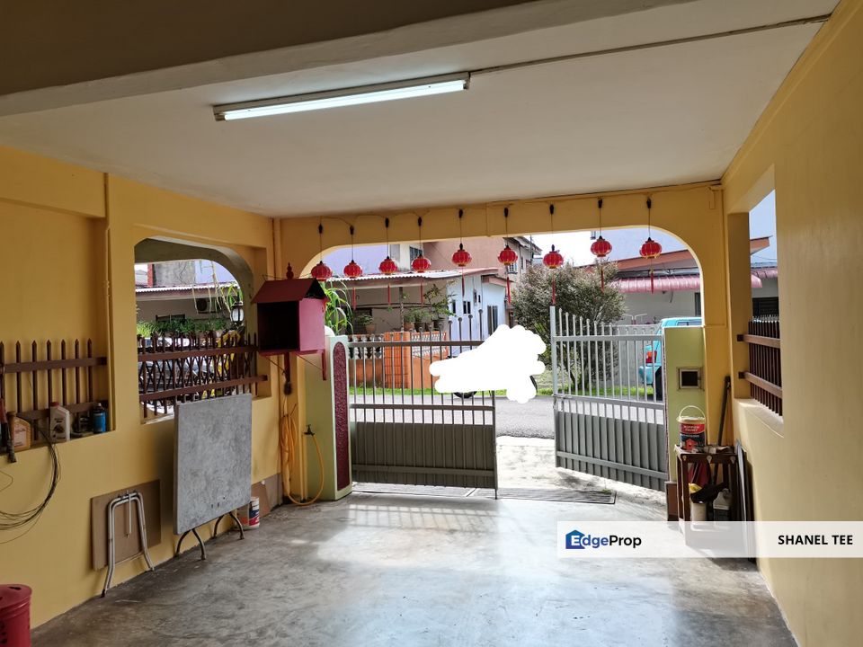 Taman Koperasi, Kluang Double Storey Low Cost For Sale, Johor, Kluang