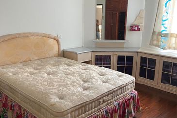 Pasir Mutiara Condominium