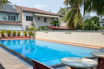 Pasir Mutiara Condominium