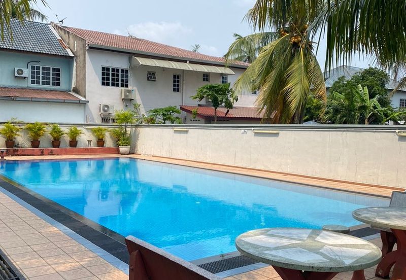 Pasir Mutiara Condominium