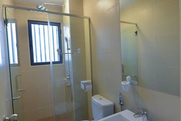 PANGSAPURI ATLANTIS KOTA SYAHBANDAR