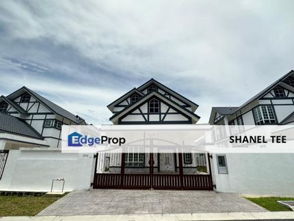 Taman Parkland Kluang Bungalow House For Sale, Johor, Kluang