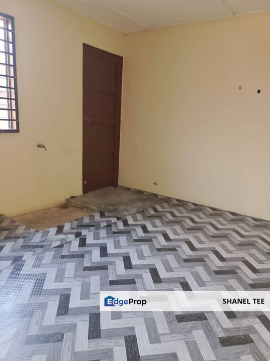 Taman Desa Single Storey Terrace House For Sale, Johor, Kluang