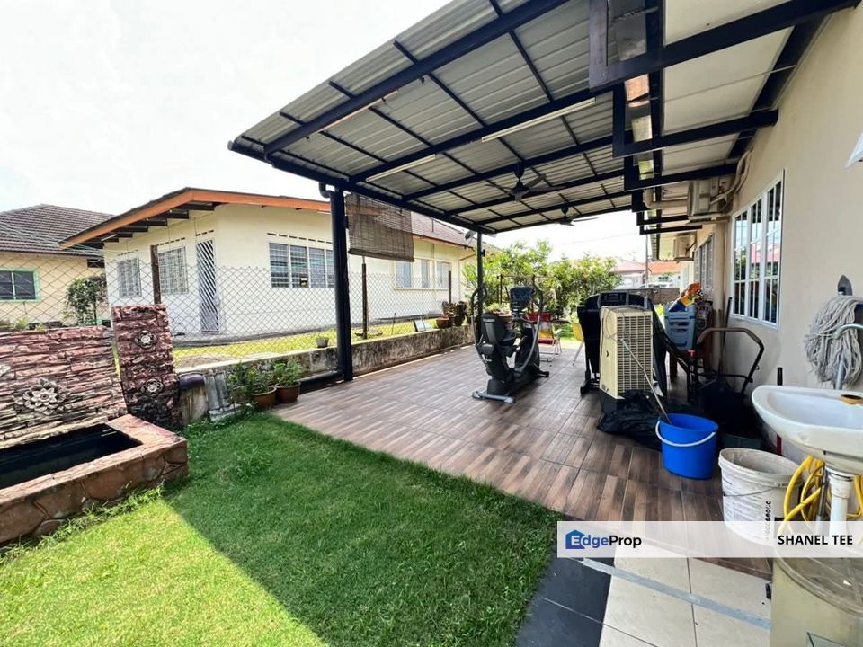 Taman Sunrise Kluang Single Storey Bungalow For Sale, Johor, Kluang