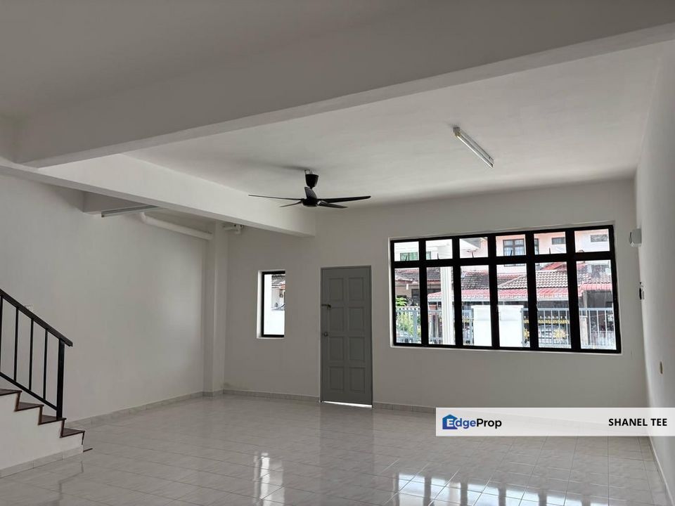 Taman Renggam Jaya Double Storey Terrace House For Sale, Johor, Rengam
