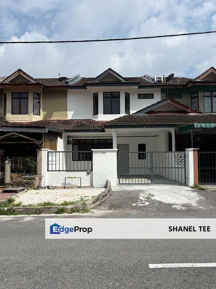 Taman Renggam Jaya Double Storey Terrace House For Sale, Johor, Rengam