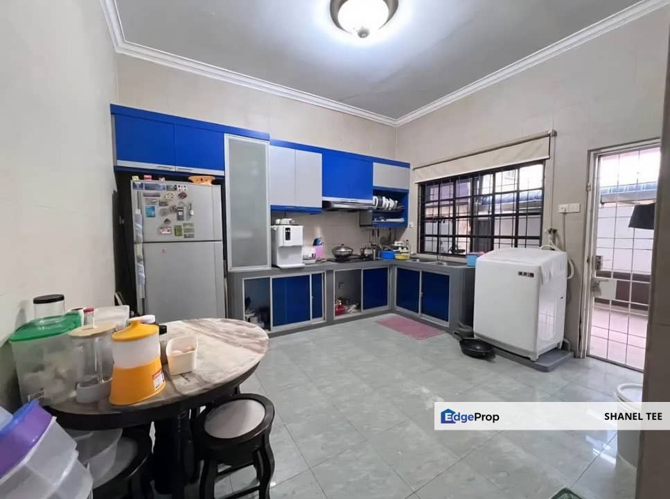 Taman Sri Kluang Johor Double Storey Semi-D House For Sale, Johor, Kluang