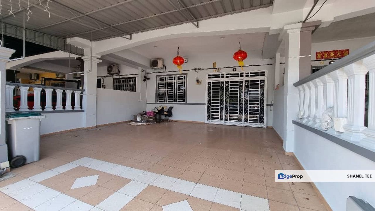 Taman Pelangi Single Story Terrace House For Sale, Johor, Kluang