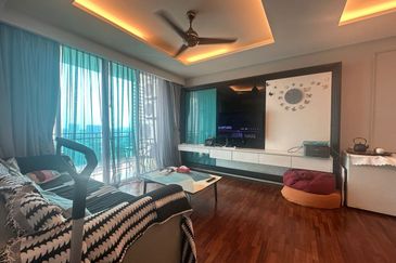 The Shore Hotel & Residences