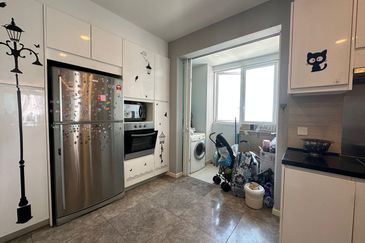 The Shore Hotel & Residences