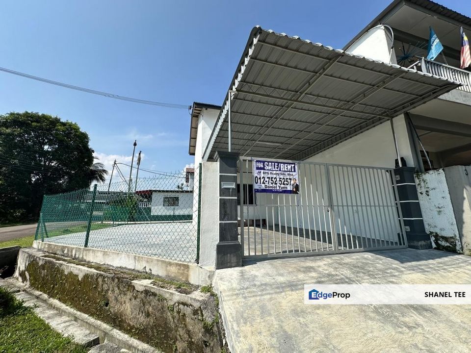 Taman Aman Kluang Double Storey Medium Cost House For Rent, Johor, Kluang