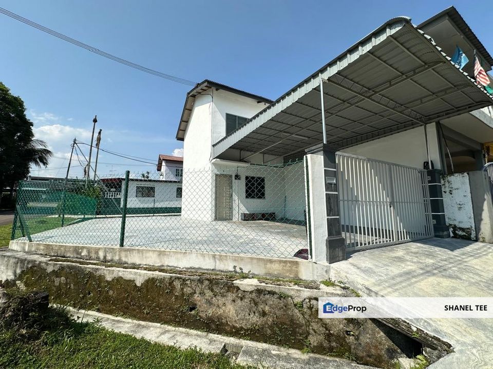 Taman Aman Kluang Double Storey Medium Cost House For Rent, Johor, Kluang