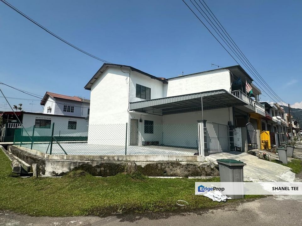Taman Aman Kluang Double Storey Medium Cost House For Rent, Johor, Kluang