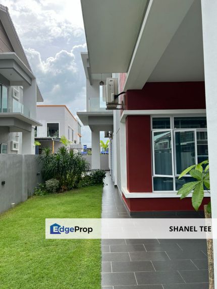 Taman Kluang Perdana Kluang Double Storey Semi-D House For Sale, Johor, Kluang