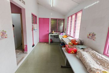 Taman Suria, Bukit Siput