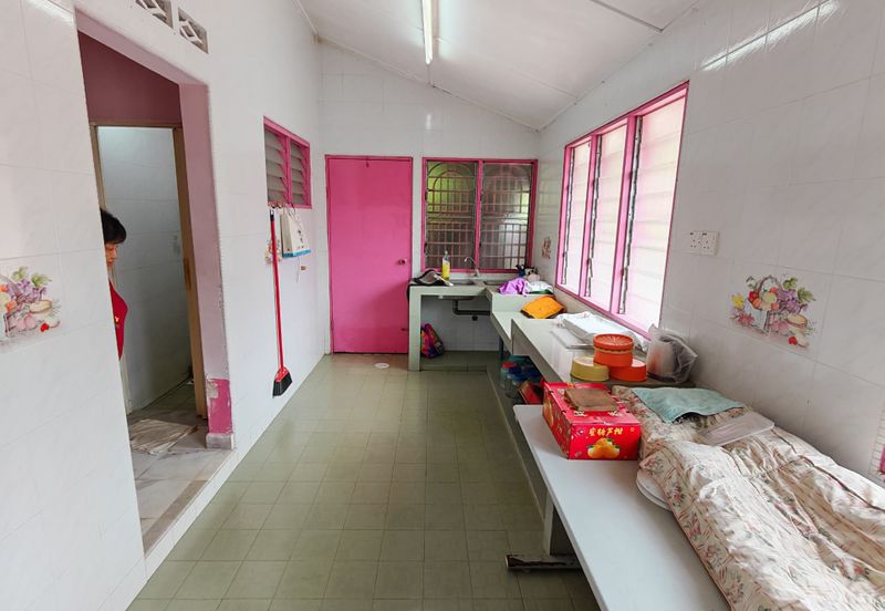 Taman Suria, Bukit Siput