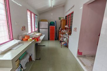 Taman Suria, Bukit Siput