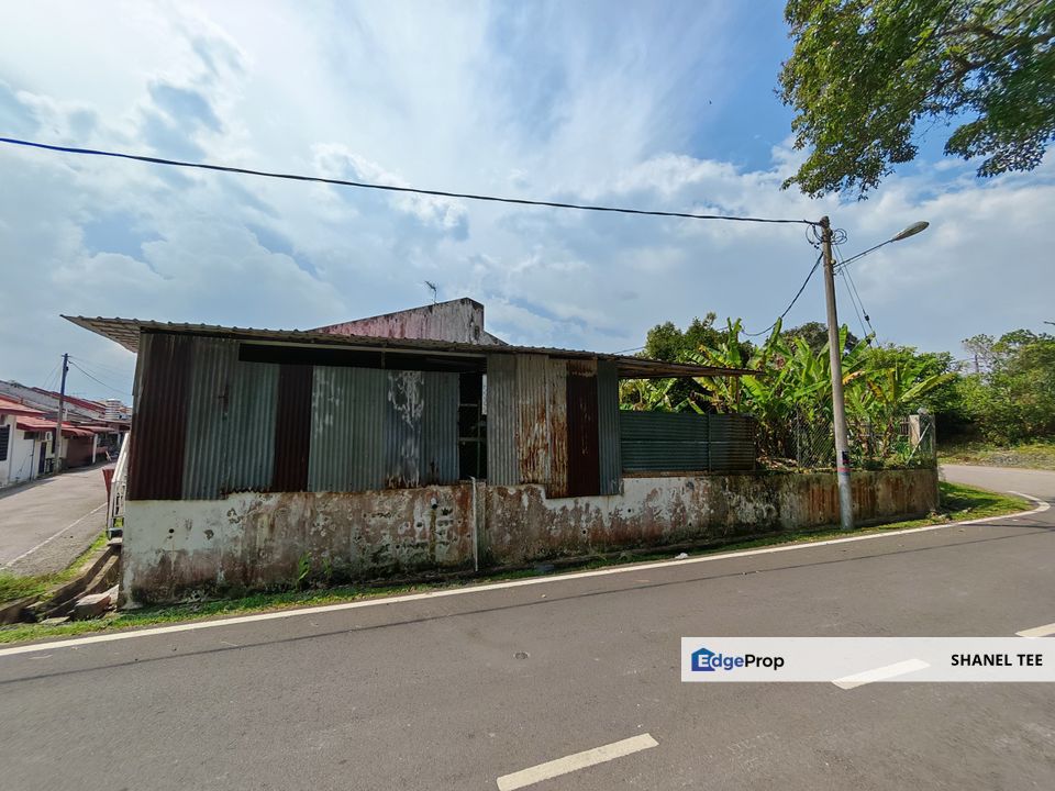 Taman Suria Bukit Siput Segamat Single Storey Terrace House For Sale, Johor, Segamat