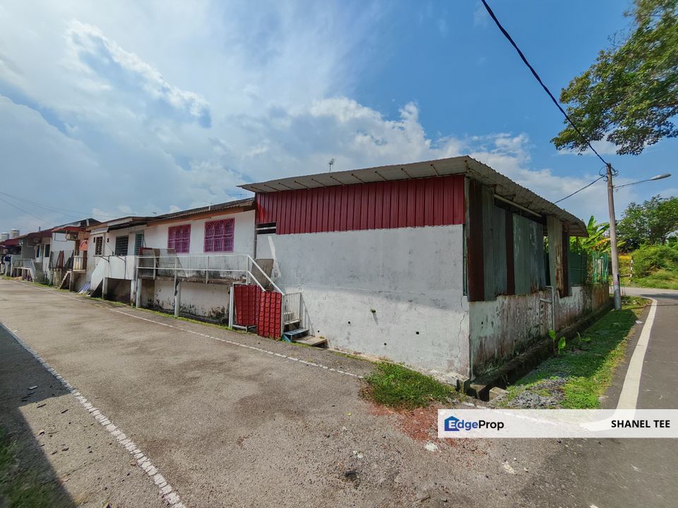 Taman Suria Bukit Siput Segamat Single Storey Terrace House For Sale, Johor, Segamat