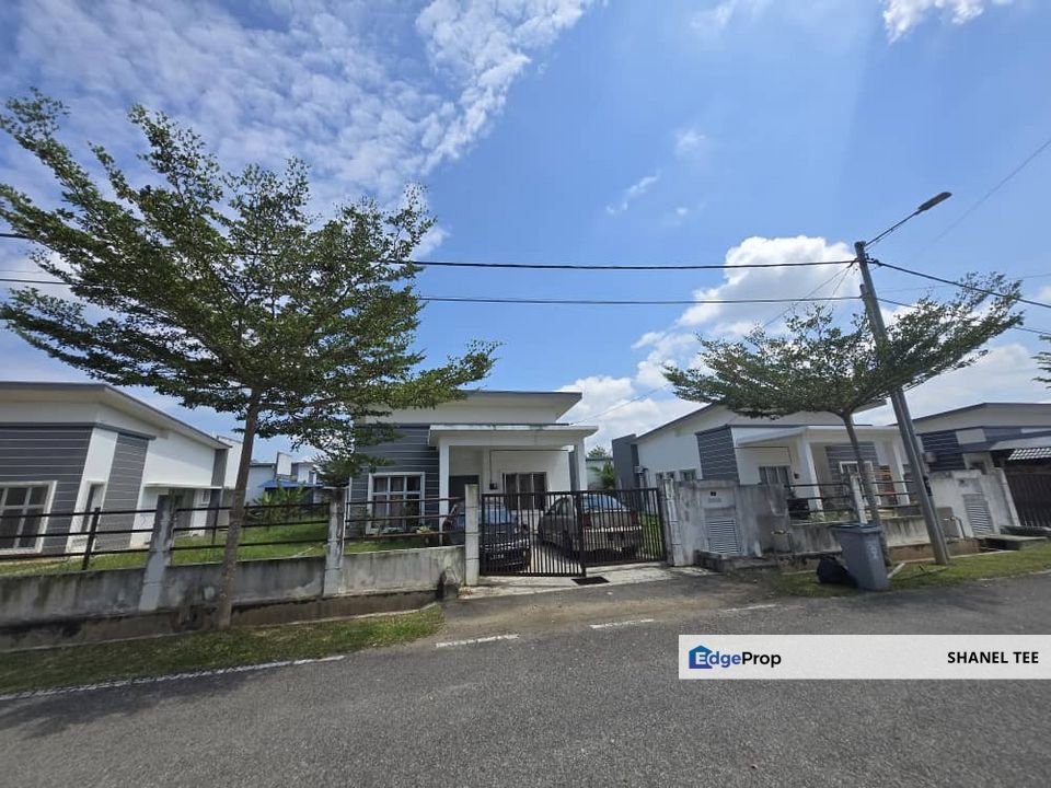 Taman Sri Lambak Kluang Single Storey Bungalow For Sale, Johor, Kluang