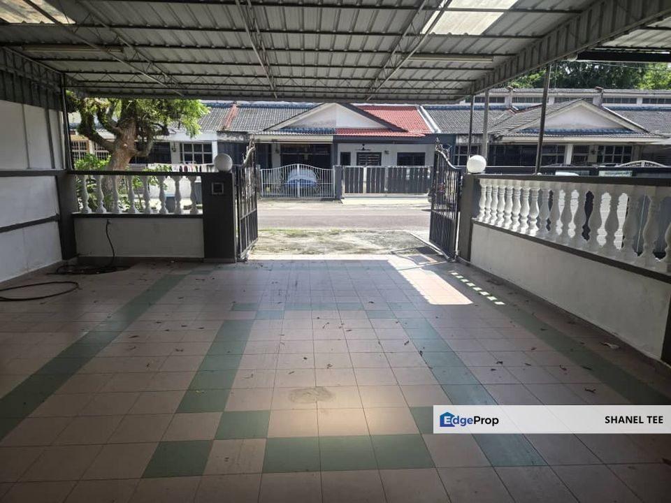 Taman Sri Kluang Single Storey House For Sale, Johor, Kluang
