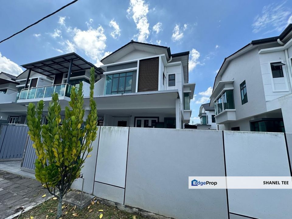 Taman Tasik Indah Kluang Double Storey Terrace House For Sale, Johor, Kluang