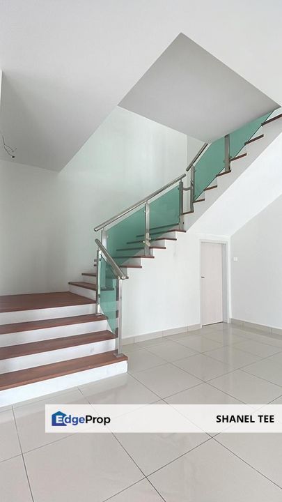 Taman Tasik Indah Kluang Double Storey House For Sale End Lot, Johor, Kluang