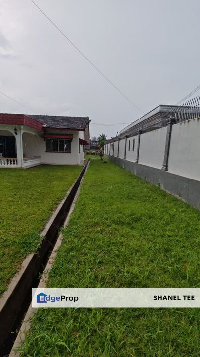 Taman Emas Kluang Single Storey Bungalow For Sale, Johor, Kluang