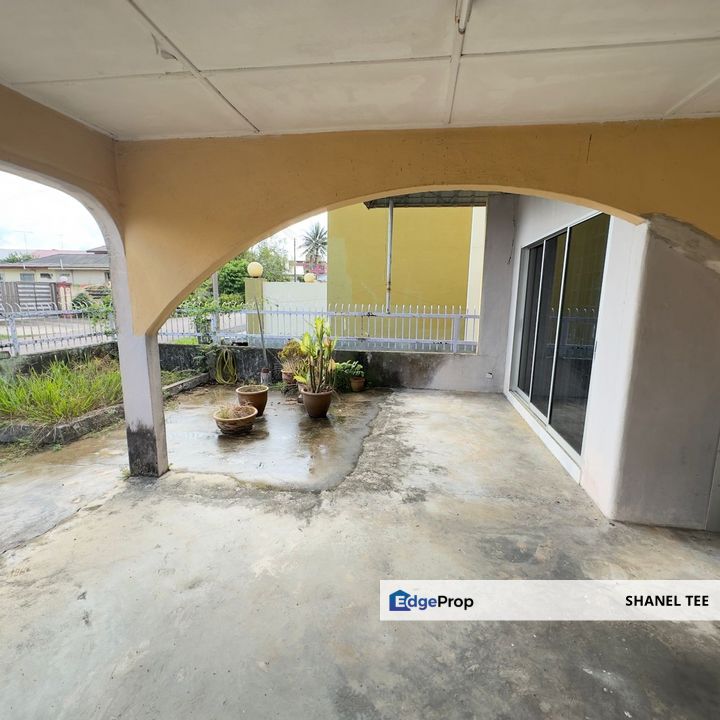 Taman Kurnia Kluang Double Storey House For Sale End Lot, Johor, Kluang
