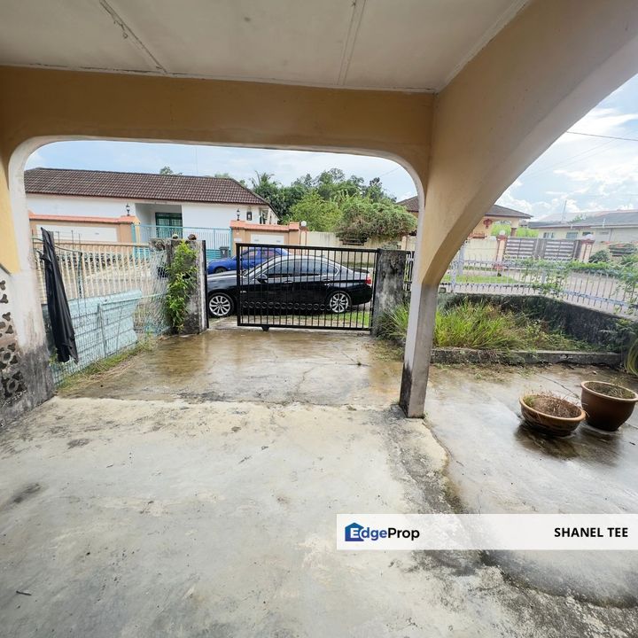 Taman Kurnia Kluang Double Storey House For Sale End Lot, Johor, Kluang