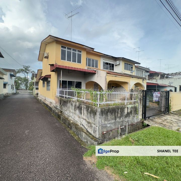 Taman Kurnia Kluang Double Storey House For Sale End Lot, Johor, Kluang