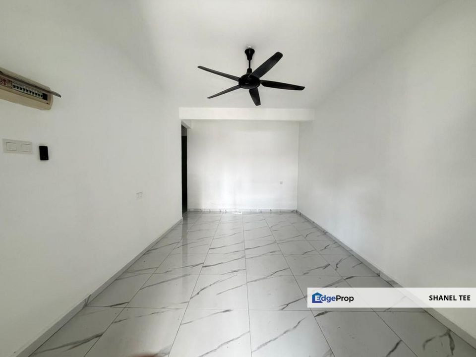 Taman Kurnia Kluang Single Storey Terrace House For Sale, Johor, Kluang