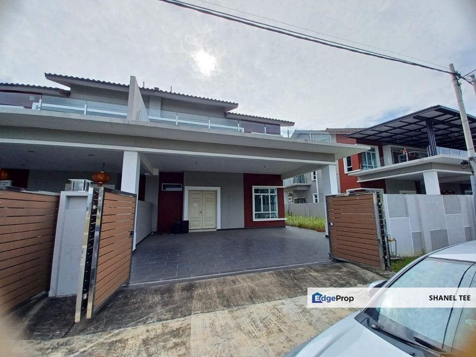 Taman Kluang Perdana Double Storey Semi Detached House For Sale, Johor, Kluang