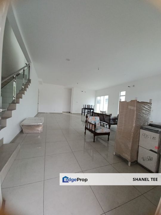 Taman Kluang Perdana Double Storey Semi Detached House For Sale, Johor, Kluang