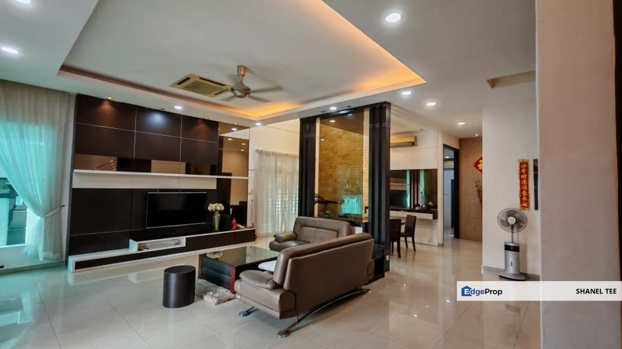 Taman Kluang Setia Double Storey Semi Detached House For Sale, Johor, Kluang