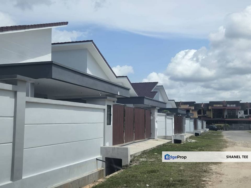 Kluang Single Storey Bungalow For Sale, Johor, Kluang