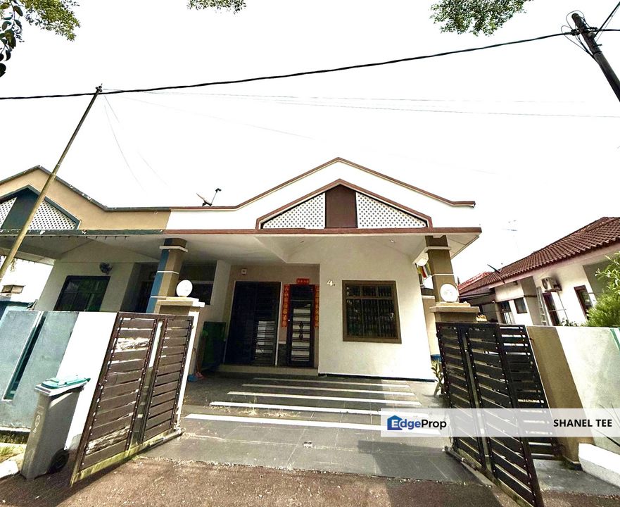 Taman Kiaramas Single Storey Semi D Cluster For Sale, Johor, Kluang