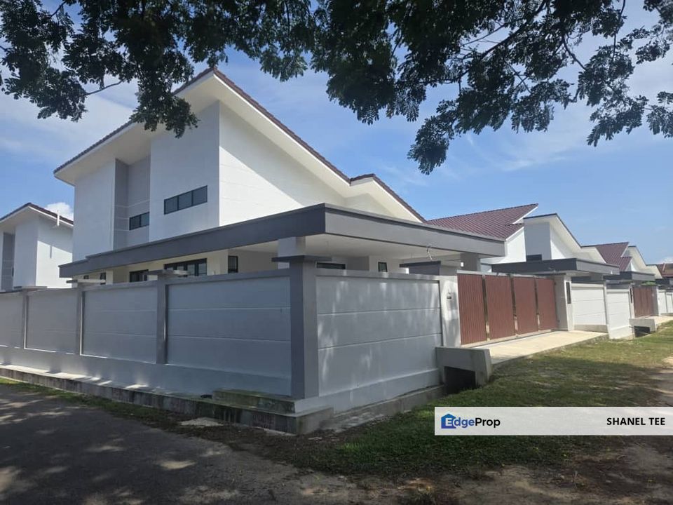 Kluang Single Story Bungalow House For Sale, Johor, Kluang
