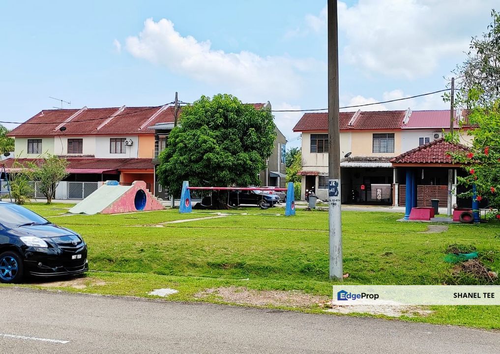 Taman Murni Kluang 2 Storey Terrace House For Sale, Johor, Kluang